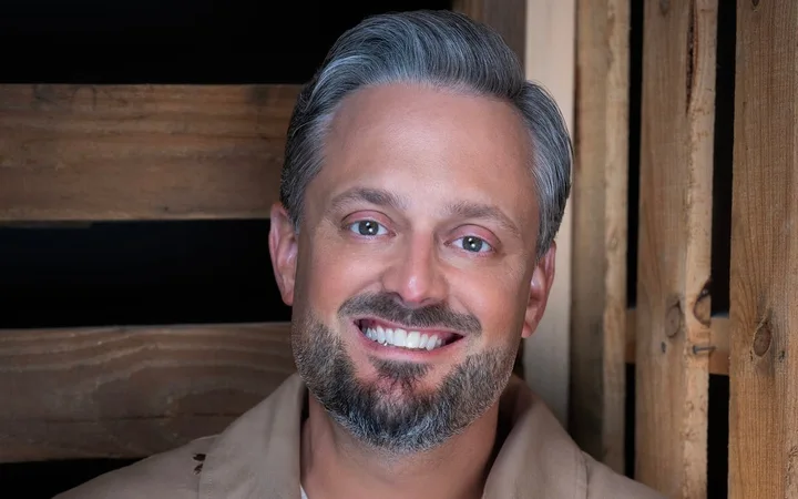 Nate Bargatze: Big Dumb Eyes World Tour