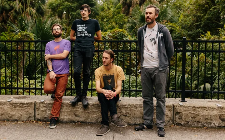 AJJ